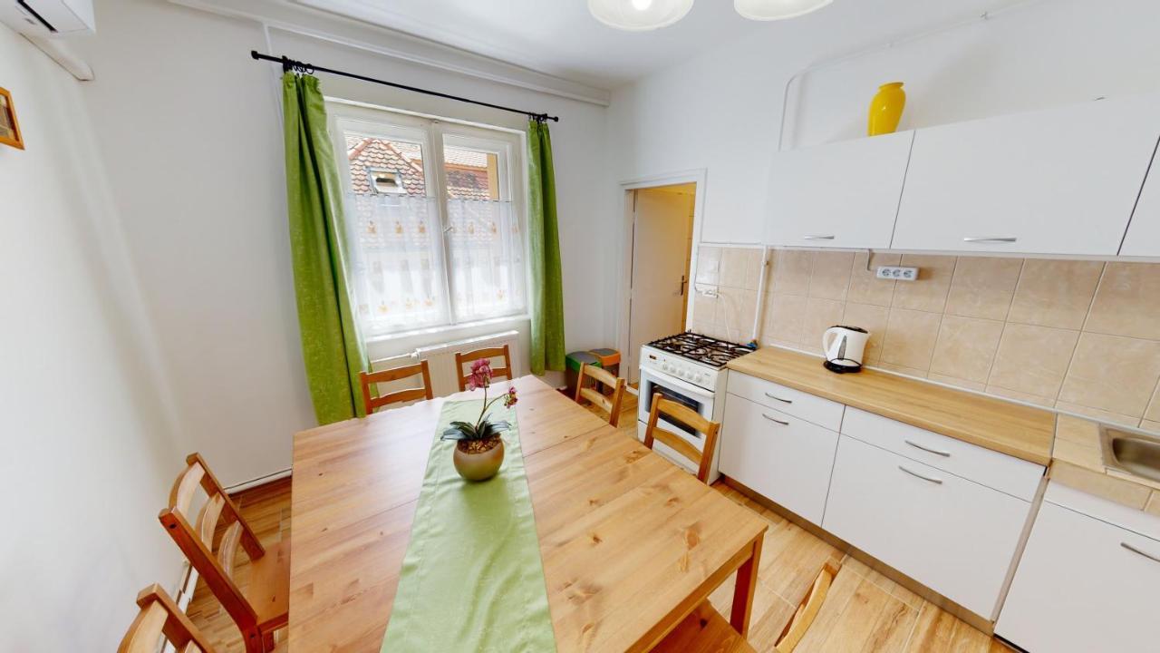 Family Apartman 米什科尔茨 外观 照片