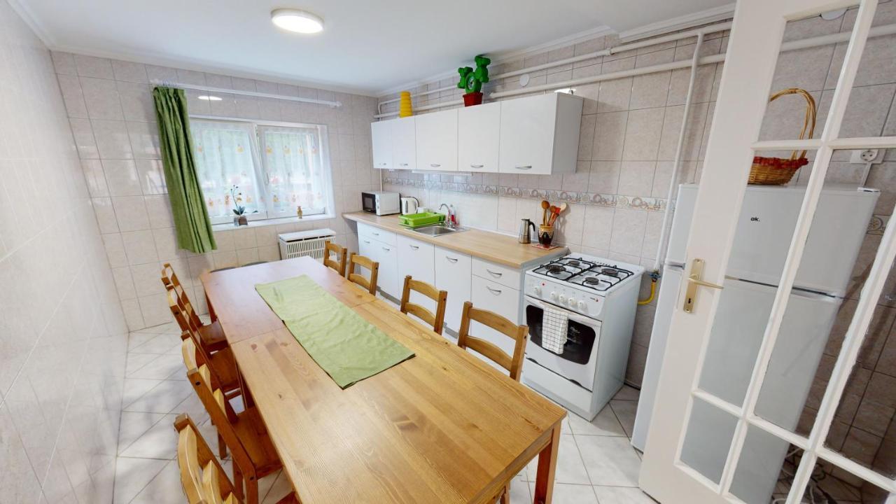 Family Apartman 米什科尔茨 外观 照片