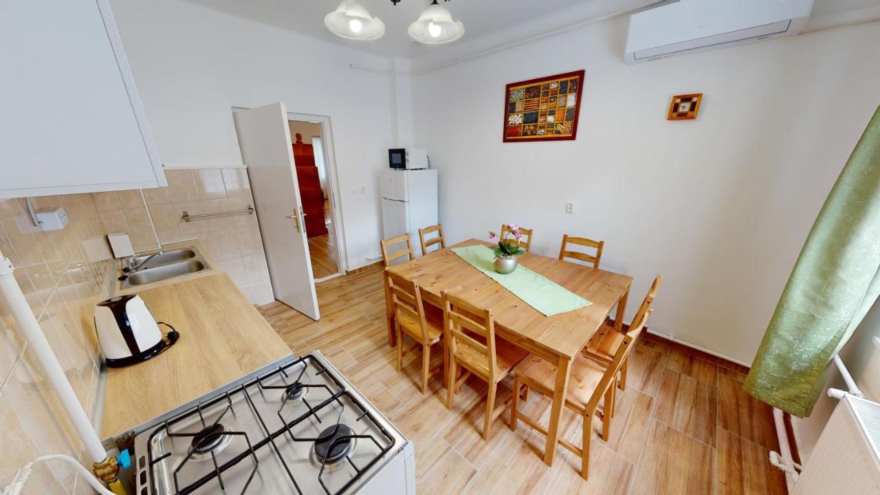 Family Apartman 米什科尔茨 外观 照片