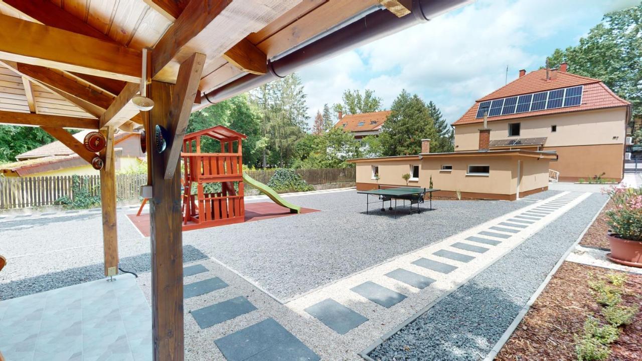 Family Apartman 米什科尔茨 外观 照片