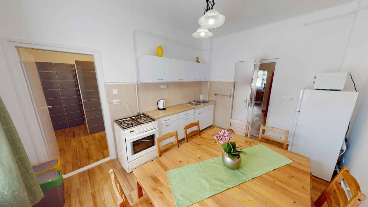 Family Apartman 米什科尔茨 外观 照片